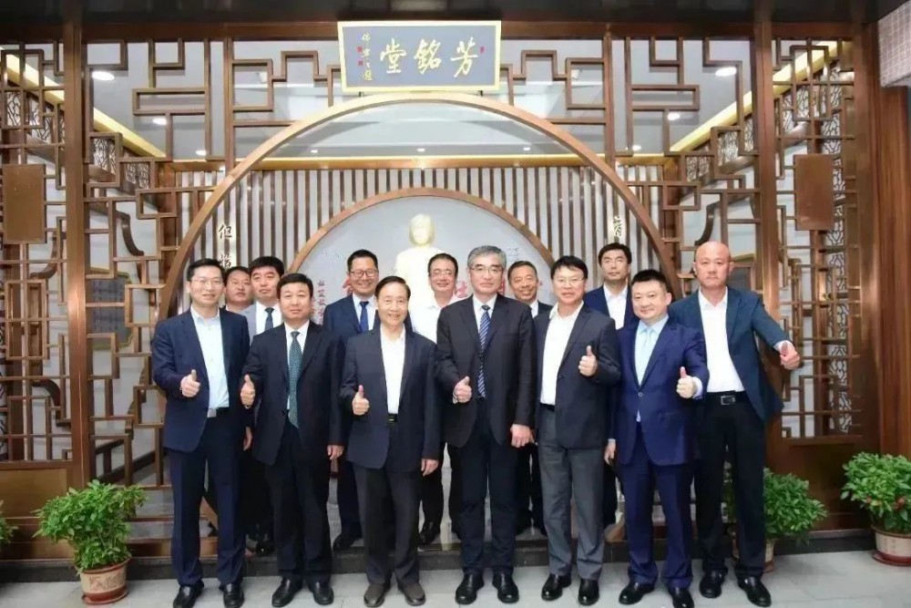 山東省淄博市領導一行蒞校指導